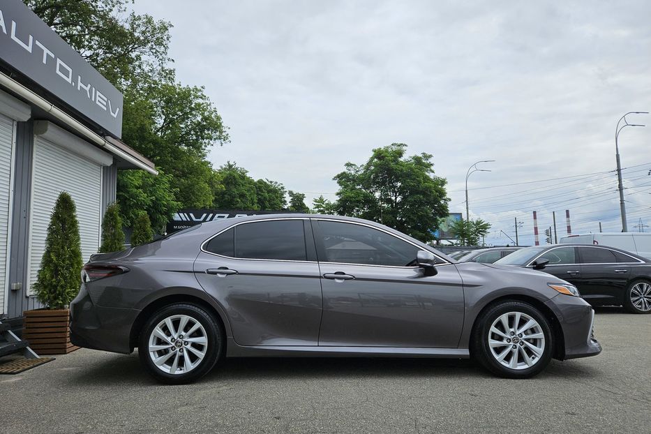 Продам Toyota Camry AWD 2021 года в Киеве