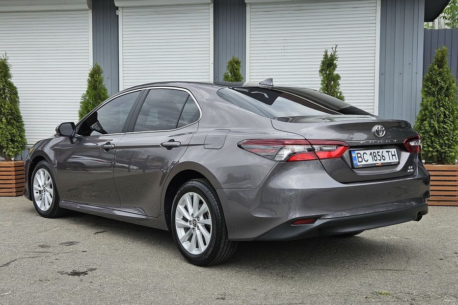 Продам Toyota Camry AWD 2021 года в Киеве