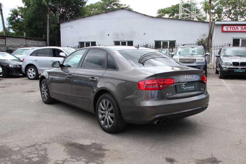 Продам Audi A4 2014 года в Одессе