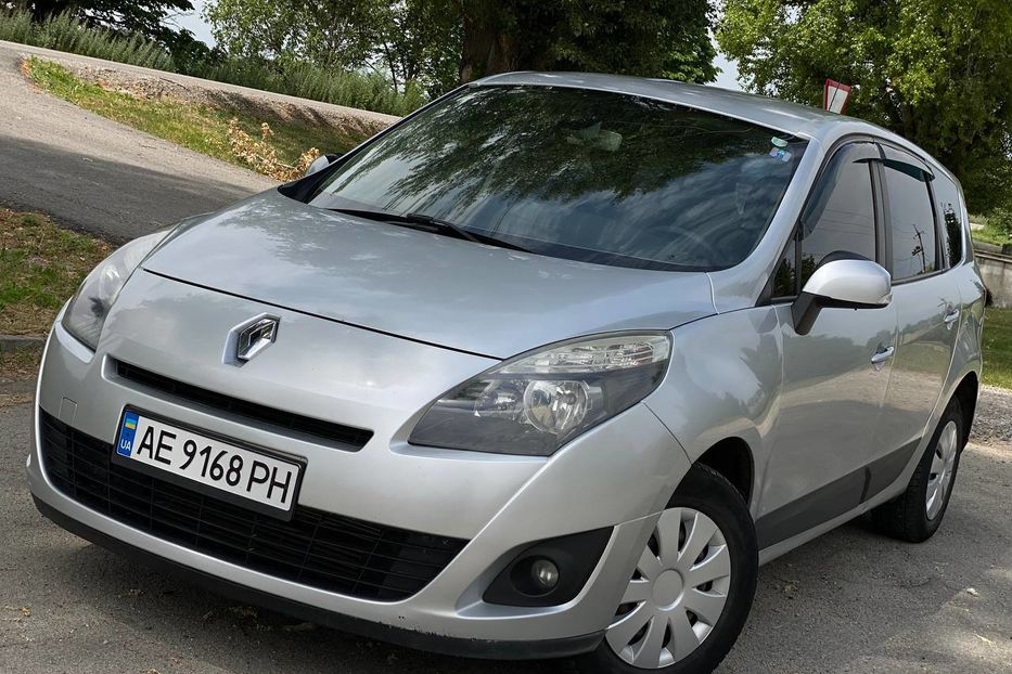 Продам Renault Grand Scenic 2011 года в Днепре