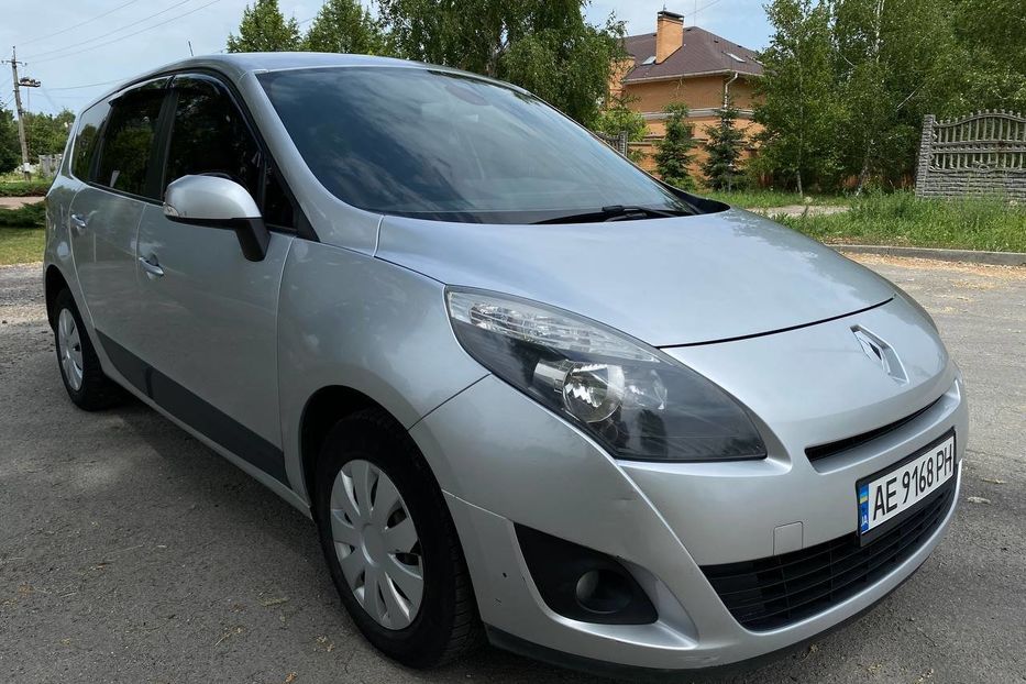 Продам Renault Grand Scenic 2011 года в Днепре