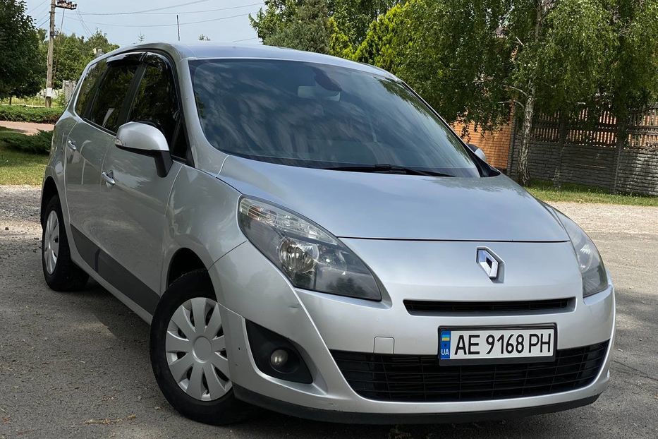 Продам Renault Grand Scenic 2011 года в Днепре