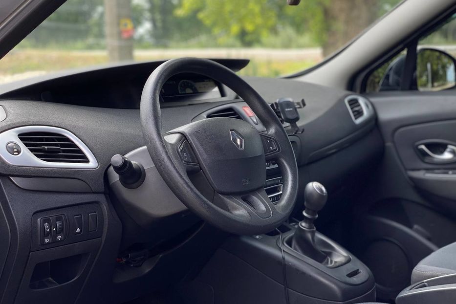 Продам Renault Grand Scenic 2011 года в Днепре