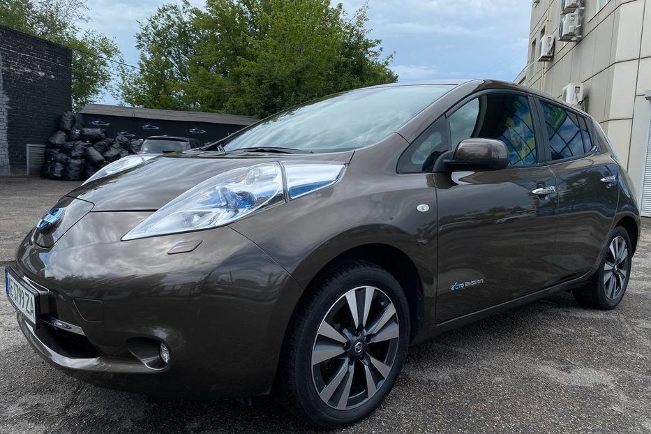 Продам Nissan Leaf 2016 года в Днепре