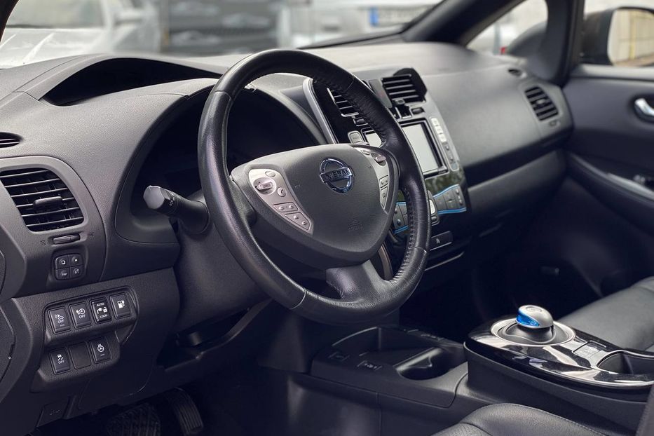 Продам Nissan Leaf 2016 года в Днепре