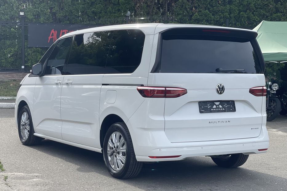 Продам Volkswagen Multivan Т7 eHybriid 2023 года в Киеве