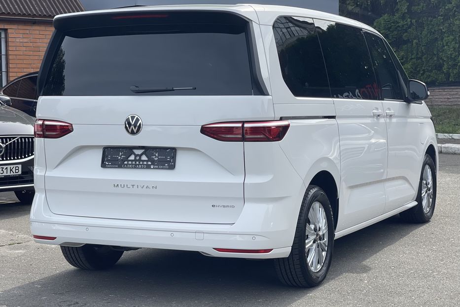 Продам Volkswagen Multivan Т7 eHybriid 2023 года в Киеве