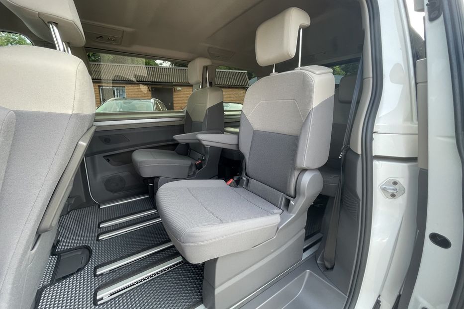 Продам Volkswagen Multivan Т7 eHybriid 2023 года в Киеве