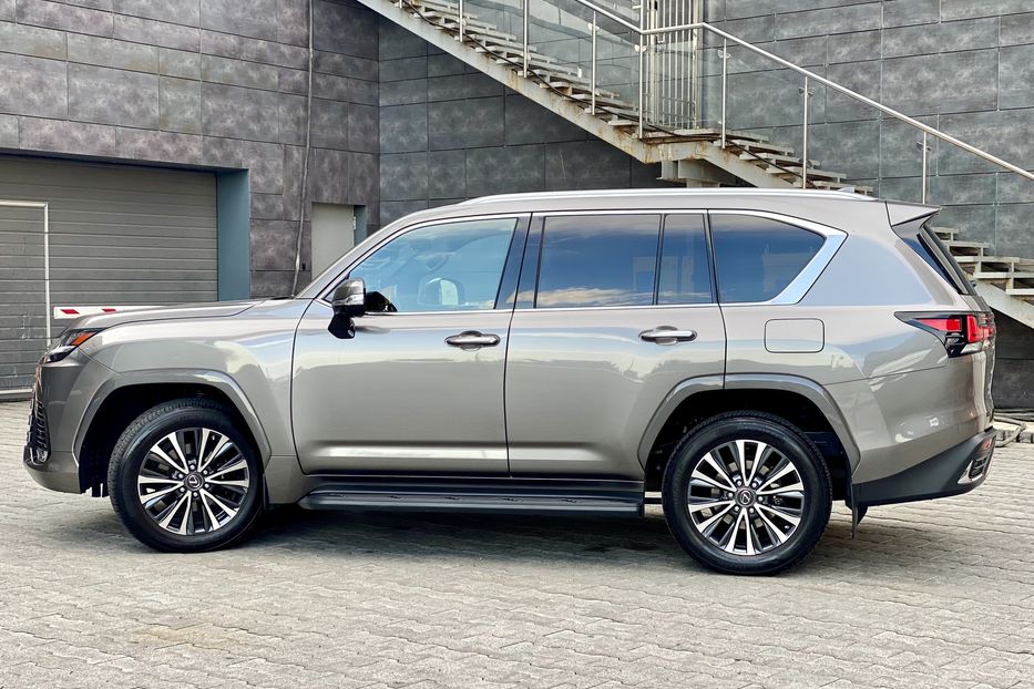 Продам Lexus LX 450 LX 500D 2022 года в Киеве