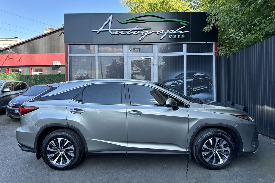 Продам Lexus RX 300 AWD 2021 года в Киеве