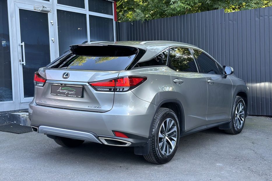 Продам Lexus RX 300 AWD 2021 года в Киеве