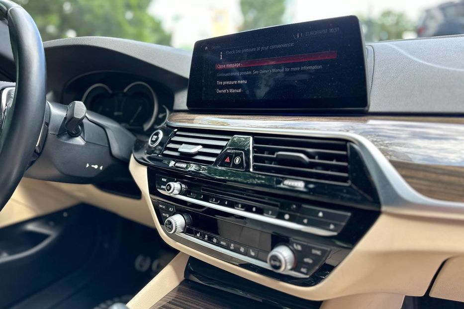 Продам BMW 530 E 2018 года в Черновцах