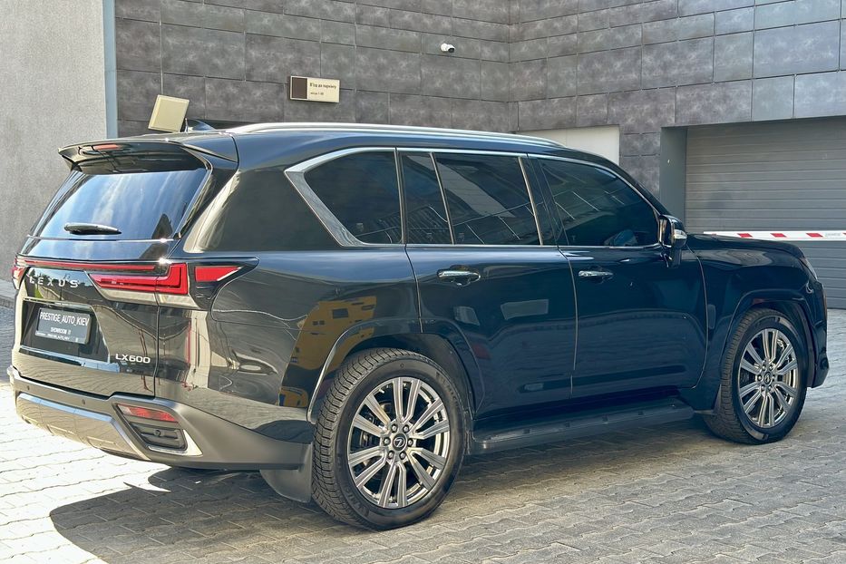 Продам Lexus LX 570 600 2022 года в Киеве