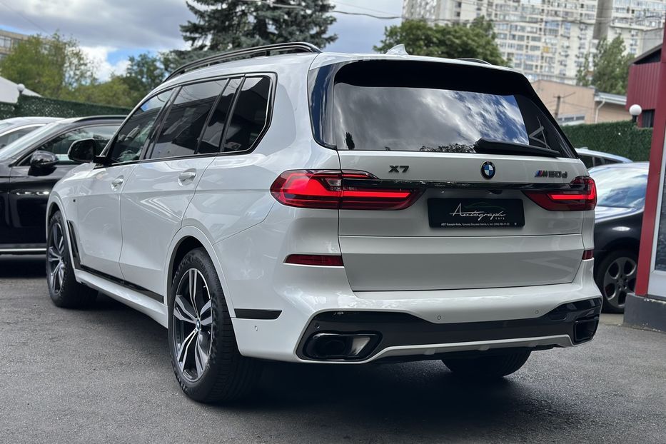 Продам BMW X7 M 50d Xdrive 2021 года в Киеве