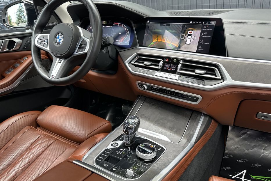 Продам BMW X7 M 50d Xdrive 2021 года в Киеве