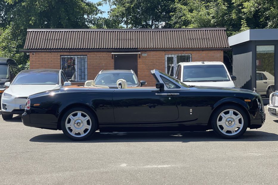 Продам Rolls-Royce Drophead Coupé  2009 года в Киеве