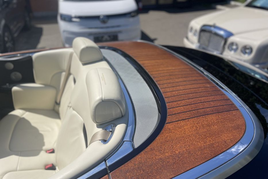 Продам Rolls-Royce Drophead Coupé  2009 года в Киеве