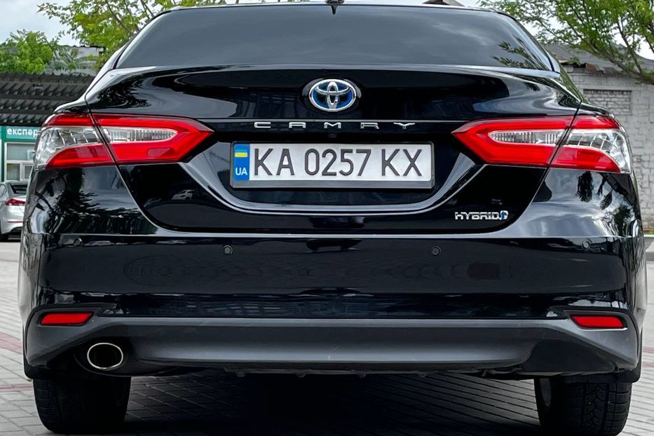 Продам Toyota Camry 2019 года в Днепре