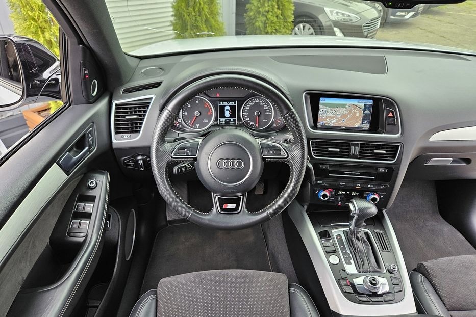 Продам Audi Q5 3.0TDI  S-Line 2016 года в Киеве