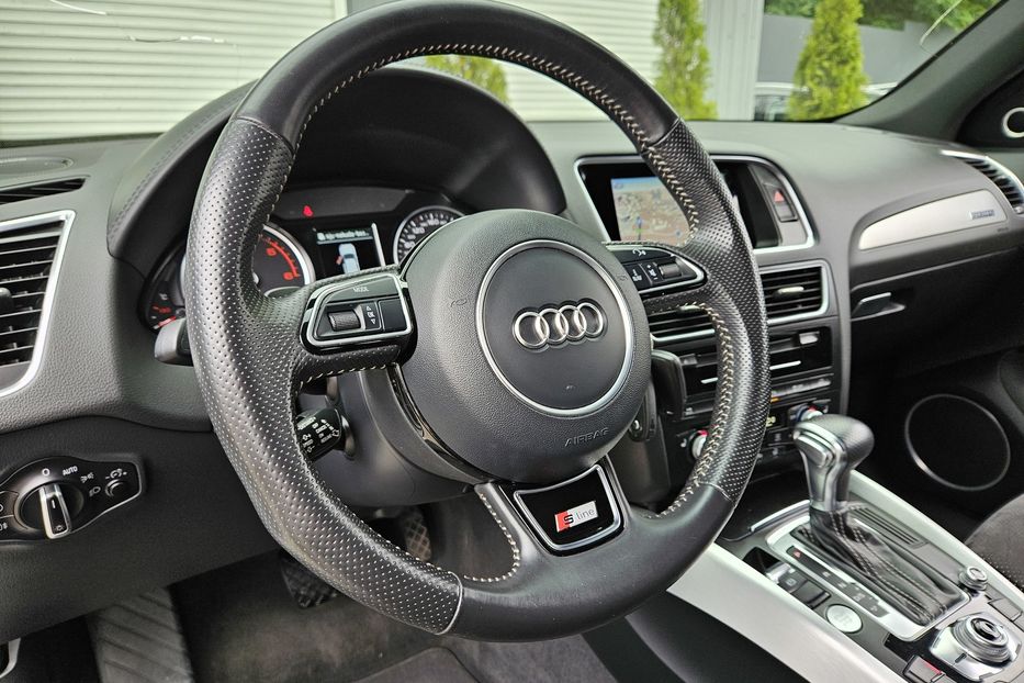 Продам Audi Q5 3.0TDI  S-Line 2016 года в Киеве