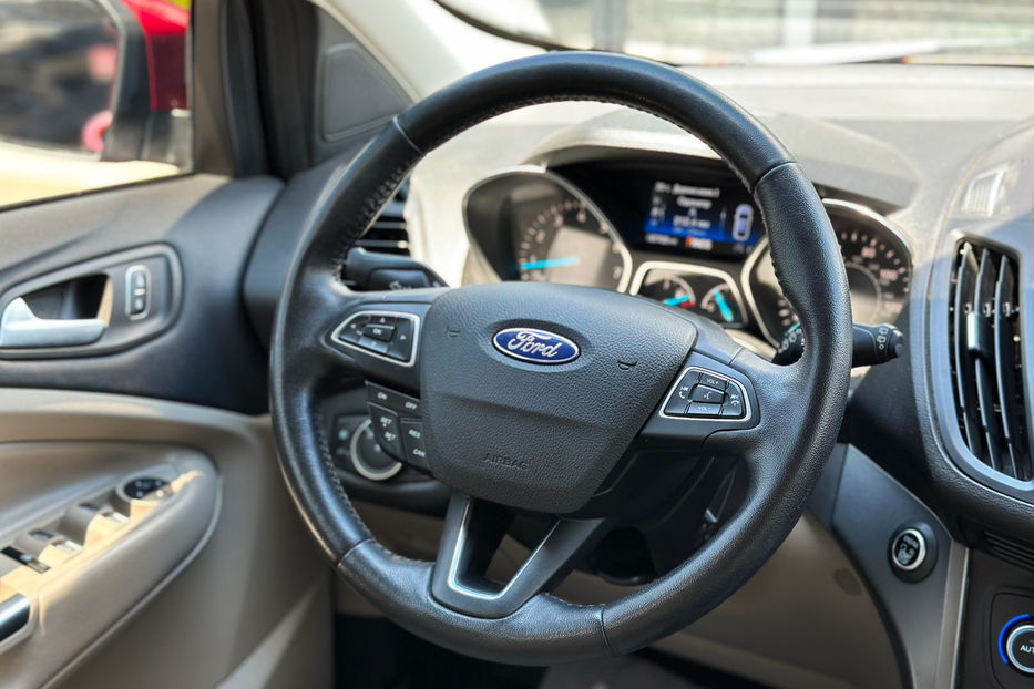 Продам Ford Escape Sel 2019 года в Черновцах