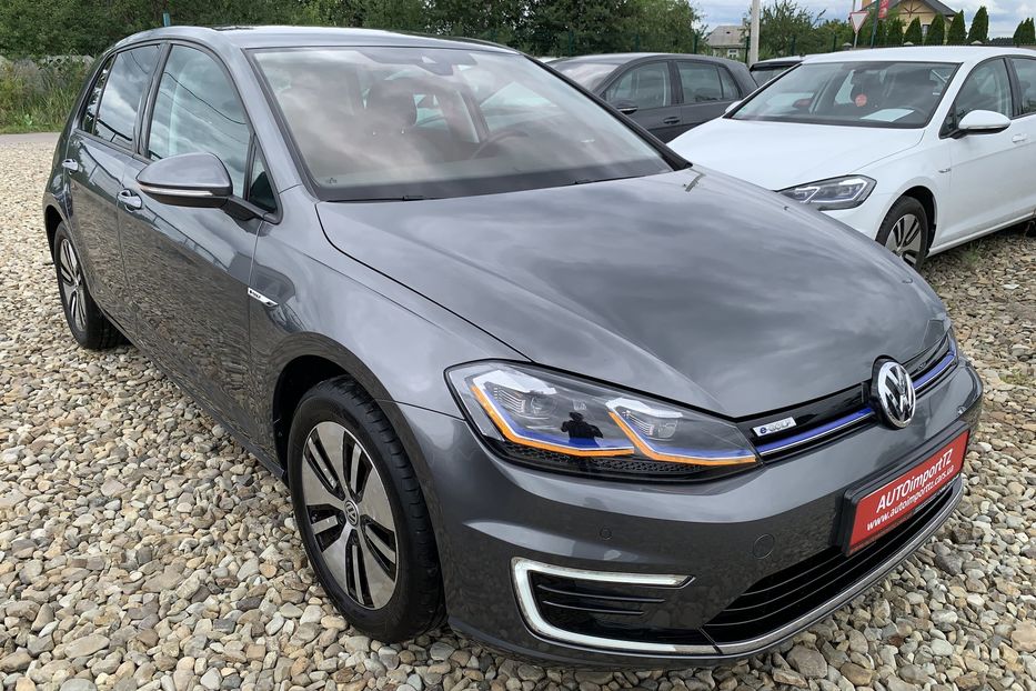 Продам Volkswagen e-Golf ШкіраDynaudioБезключовиFullLED 2019 года в Львове