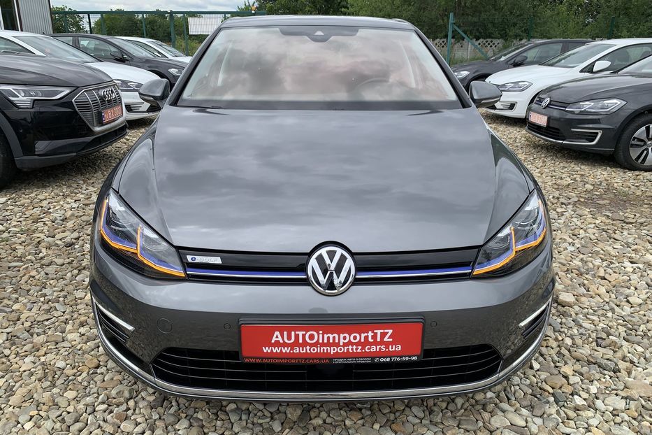 Продам Volkswagen e-Golf ШкіраDynaudioБезключовиFullLED 2019 года в Львове