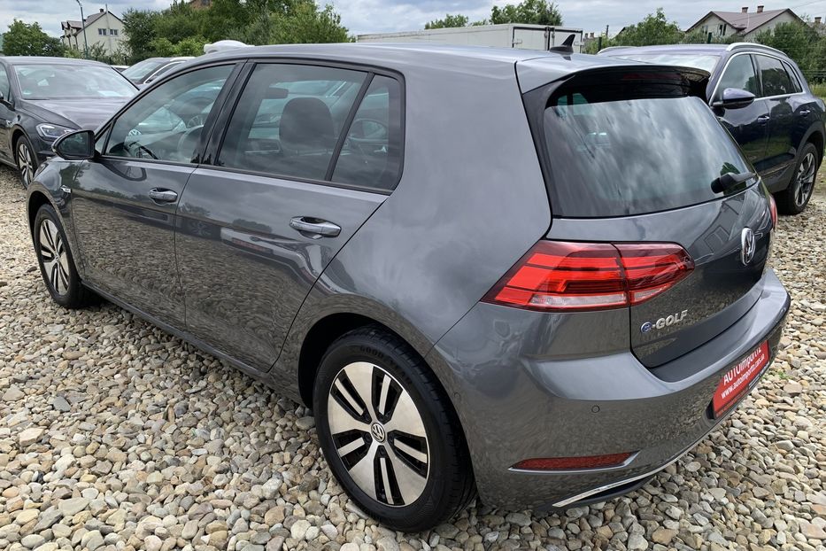 Продам Volkswagen e-Golf ШкіраDynaudioБезключовиFullLED 2019 года в Львове