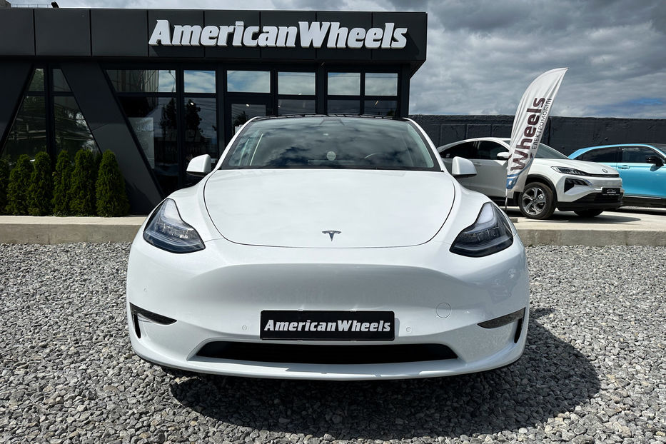 Продам Tesla Model Y Long Range Dual Motor 2020 года в Черновцах