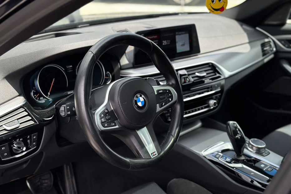 Продам BMW 530 d xDrive 2017 года в Черновцах