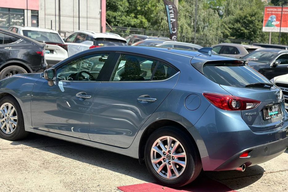 Продам Mazda 3 2015 года в Черновцах