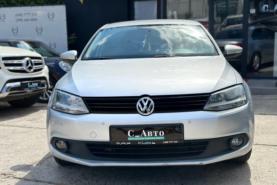 Продам Volkswagen Jetta 2011 года в Черновцах