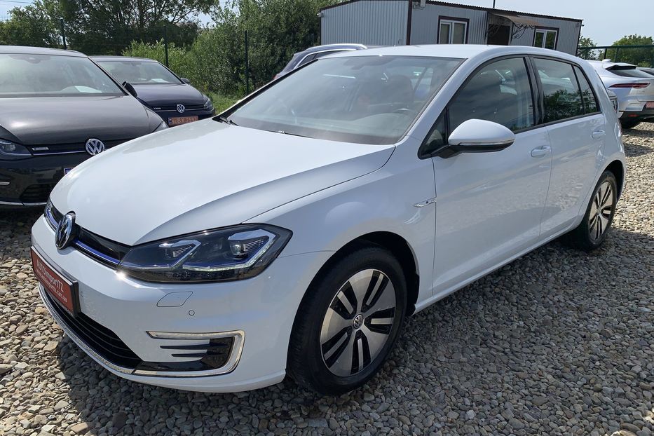 Продам Volkswagen e-Golf 35.8 kWh, Камера заднього виду 2020 года в Львове