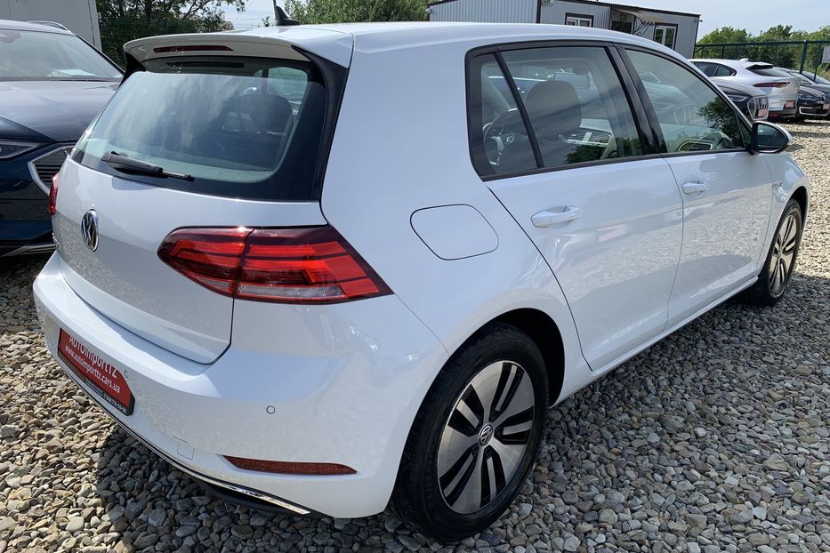 Продам Volkswagen e-Golf 35.8 kWh, Камера заднього виду 2020 года в Львове