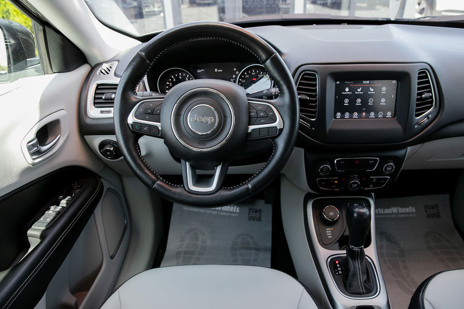 Продам Jeep Compass Latitude 2021 года в Черновцах