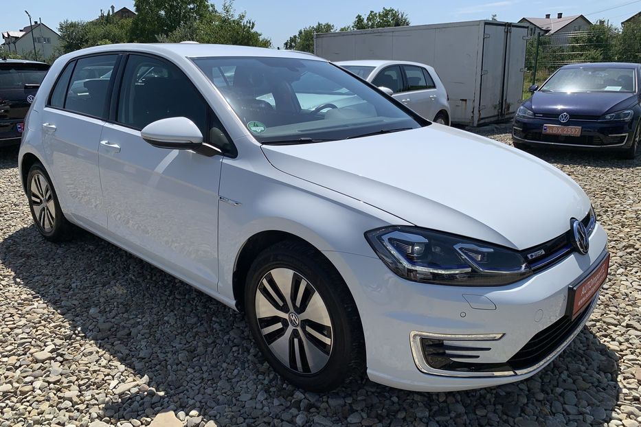 Продам Volkswagen e-Golf Адаптивний круїПідігрів сидінь 2020 года в Львове