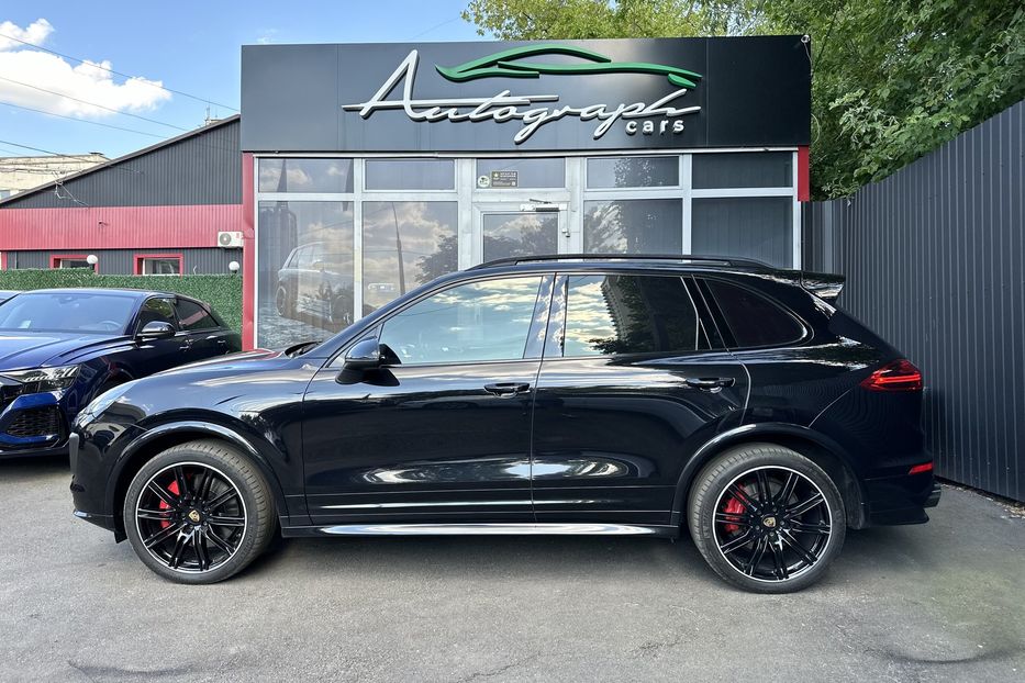 Продам Porsche Cayenne Turbo 2014 года в Киеве