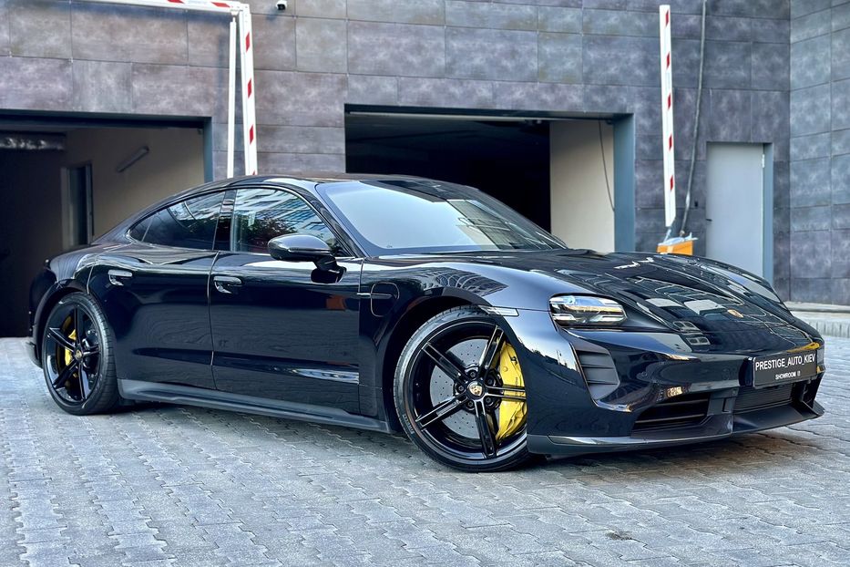 Продам Porsche Taycan Turbo S 2022 года в Киеве