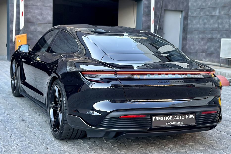 Продам Porsche Taycan Turbo S 2022 года в Киеве