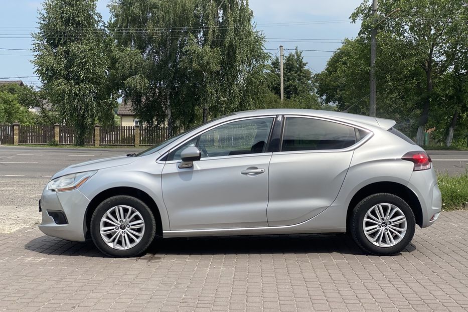 Продам Citroen DS4 2012 года в Луцке