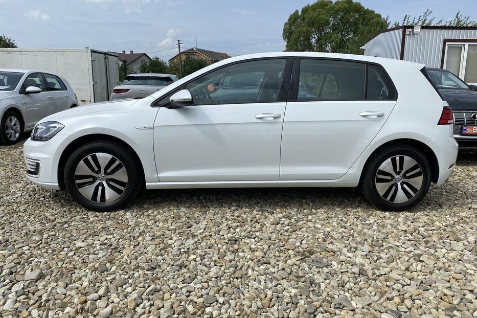 Продам Volkswagen e-Golf ПЕРЛАМУТР  35.8 kWh/136 к.с.  2020 года в Львове