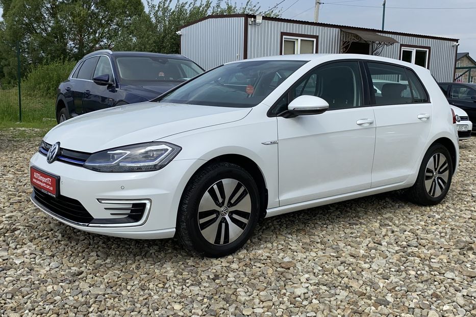 Продам Volkswagen e-Golf ПЕРЛАМУТР  35.8 kWh/136 к.с.  2020 года в Львове