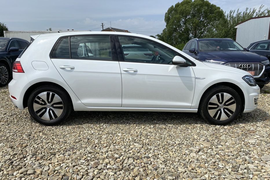 Продам Volkswagen e-Golf ПЕРЛАМУТР  35.8 kWh/136 к.с.  2020 года в Львове