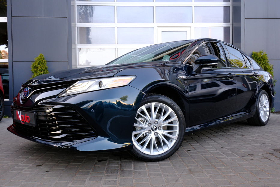 Продам Toyota Camry 2020 года в Одессе