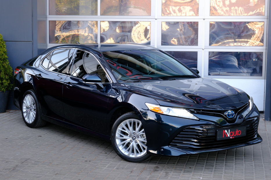 Продам Toyota Camry 2020 года в Одессе