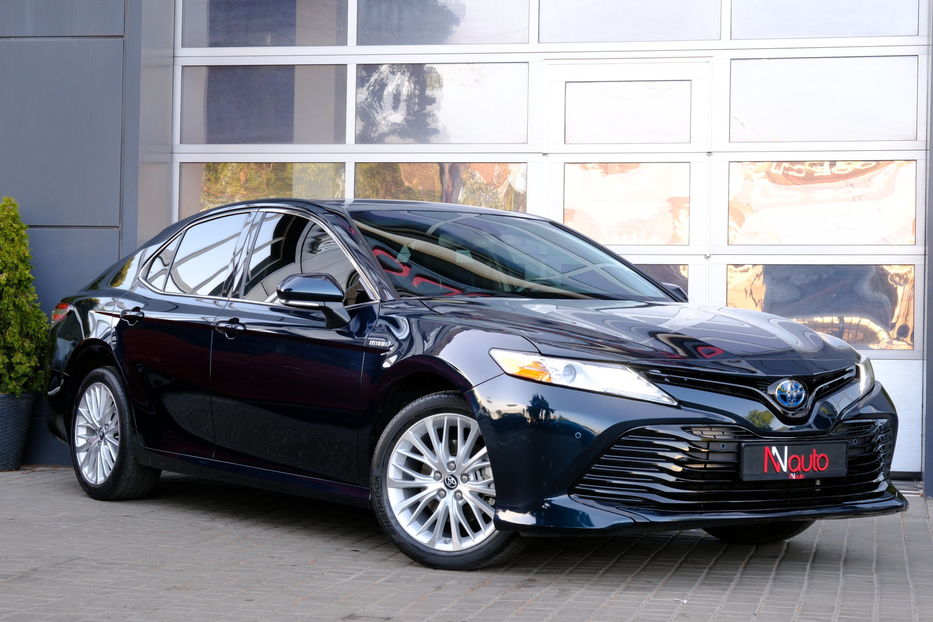 Продам Toyota Camry 2020 года в Одессе