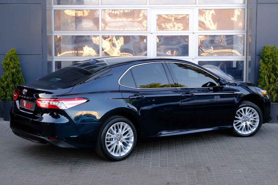 Продам Toyota Camry 2020 года в Одессе