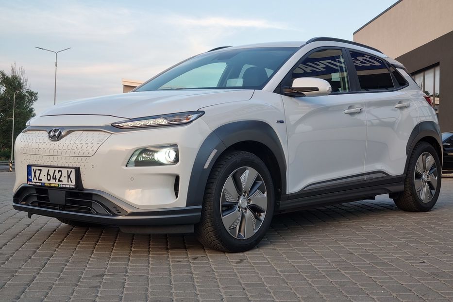 Продам Hyundai Kona Electric 64kWh Premium SOH100% 2019 года в Тернополе