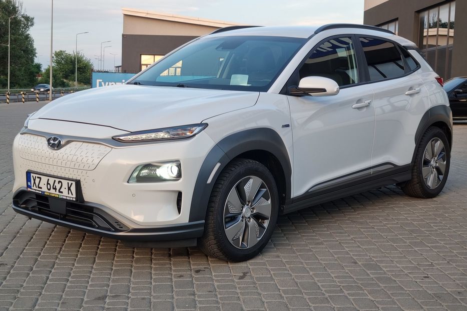 Продам Hyundai Kona Electric 64kWh Premium SOH100% 2019 года в Тернополе