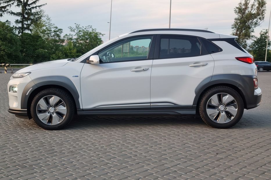 Продам Hyundai Kona Electric 64kWh Premium SOH100% 2019 года в Тернополе